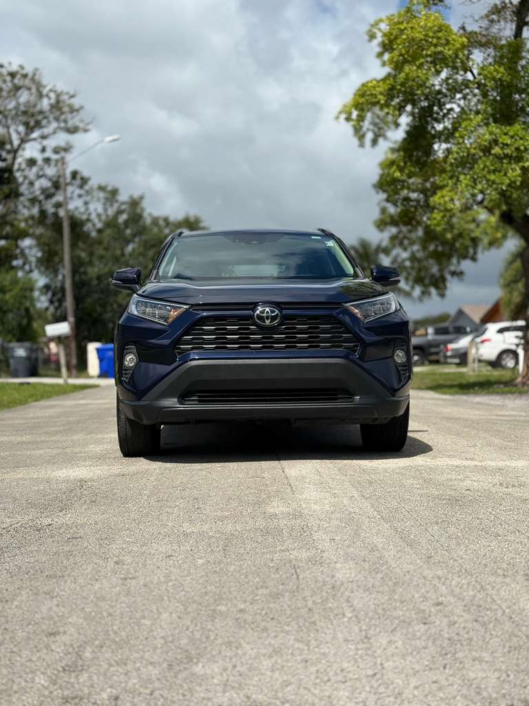 2021 Toyota RAV4 XLE Premium FWD's photo